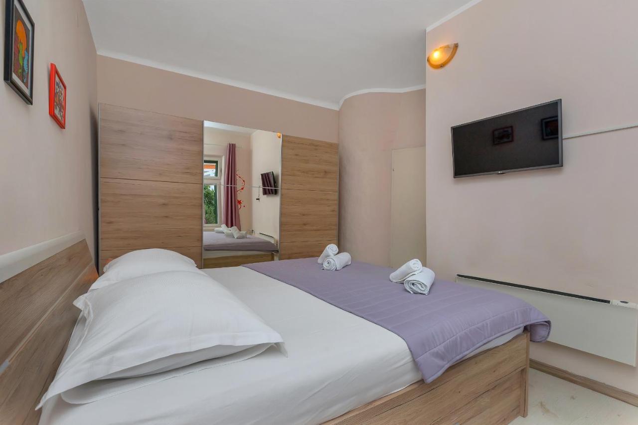 Apartman Montana Makarska Bagian luar foto