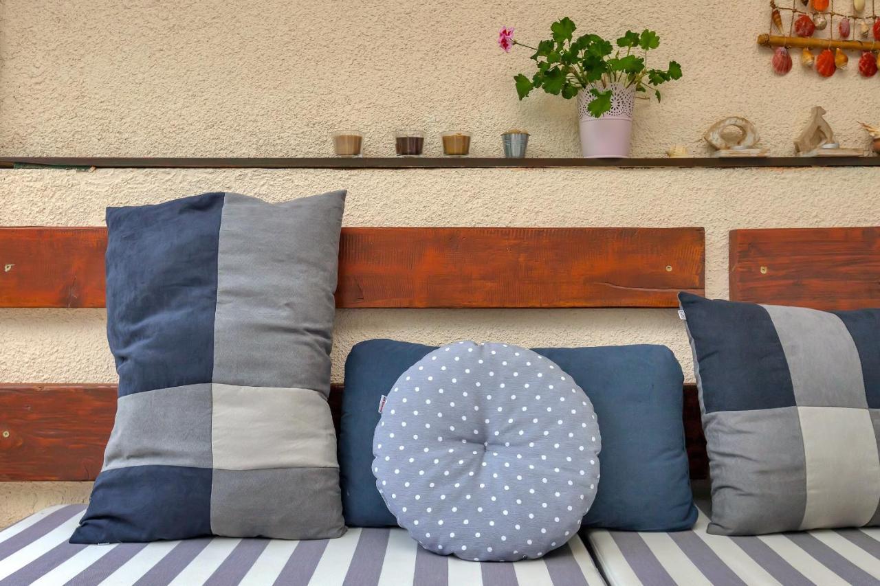Apartman Montana Makarska Bagian luar foto
