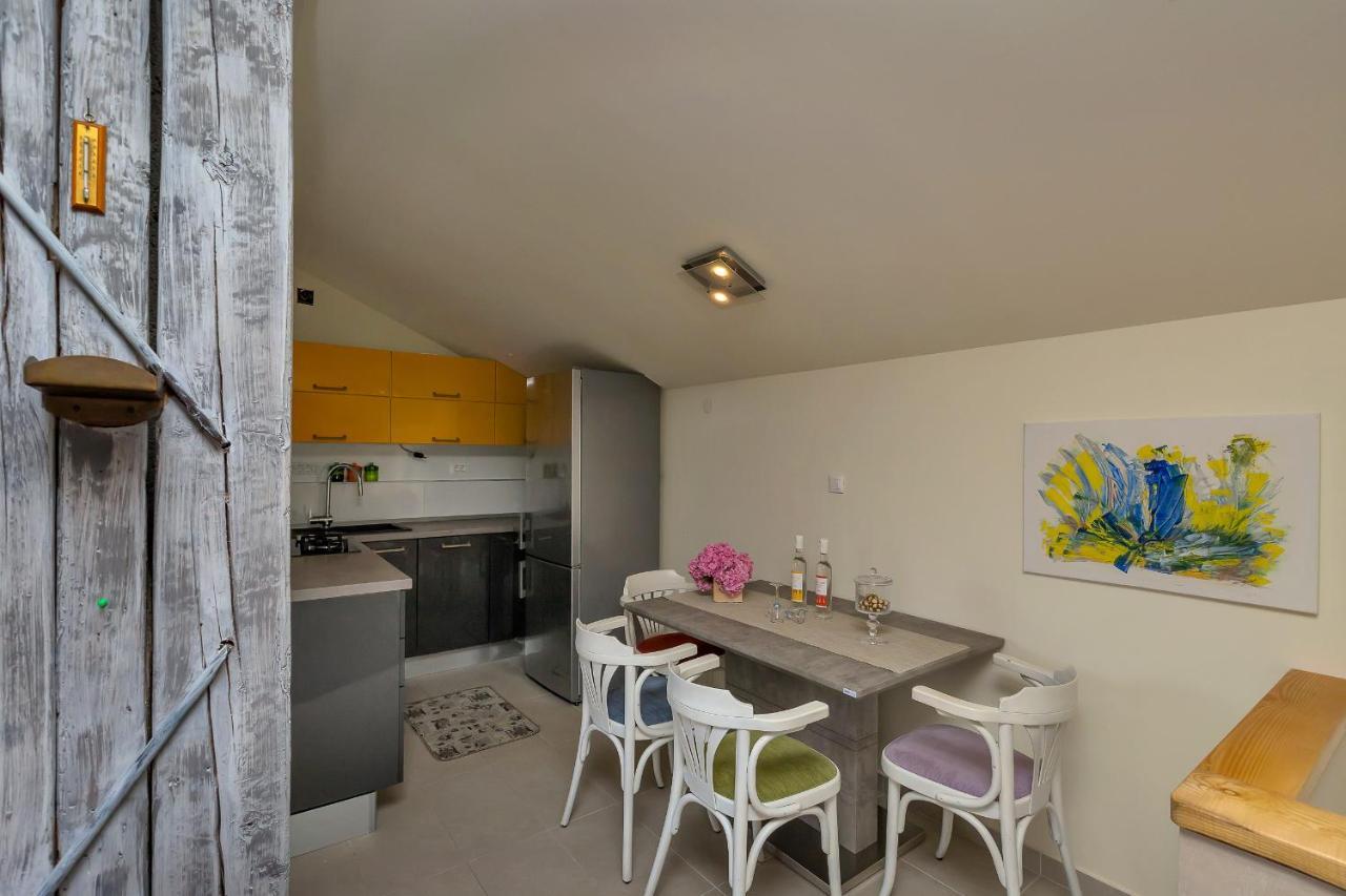 Apartman Montana Makarska Bagian luar foto