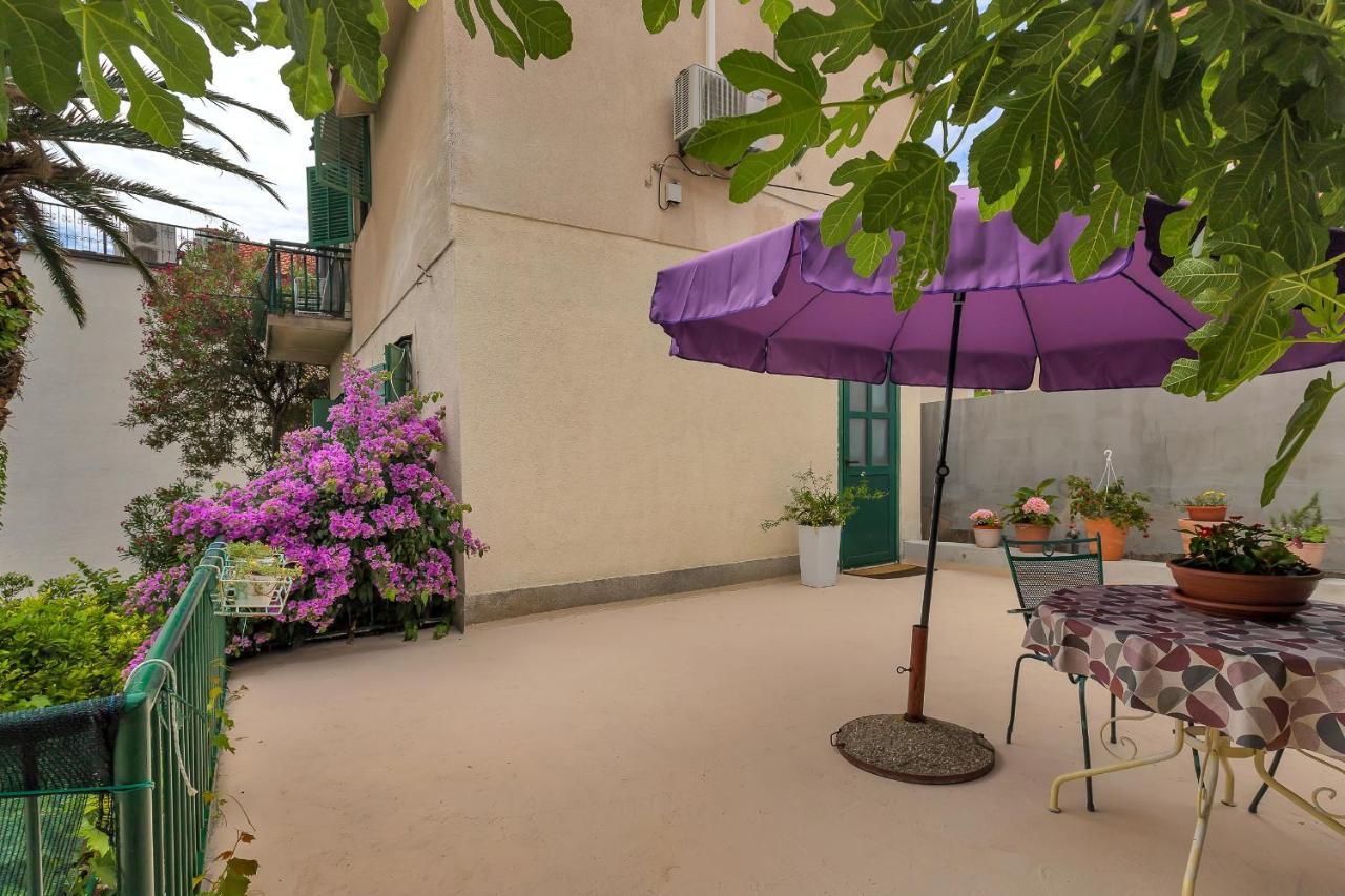 Apartman Montana Makarska Bagian luar foto